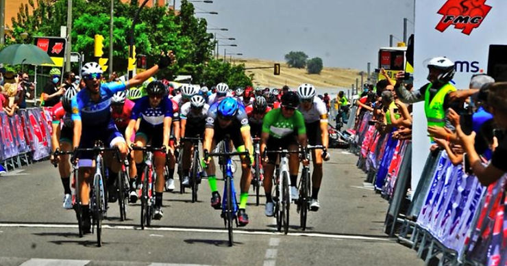 Toby Perry roza el triunfo en la 3ª etapa de la Vuelta a Madrid Sub23